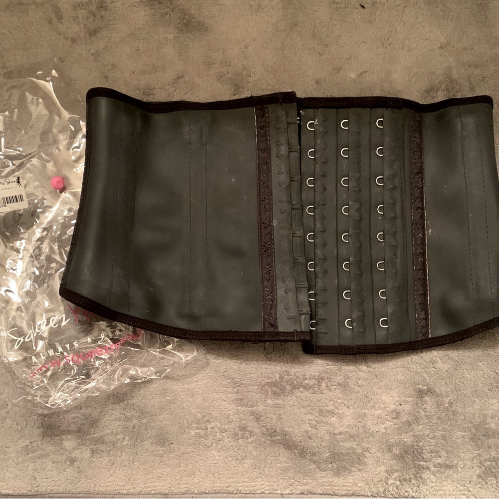 Squeez Me Skinny Waist Trainer